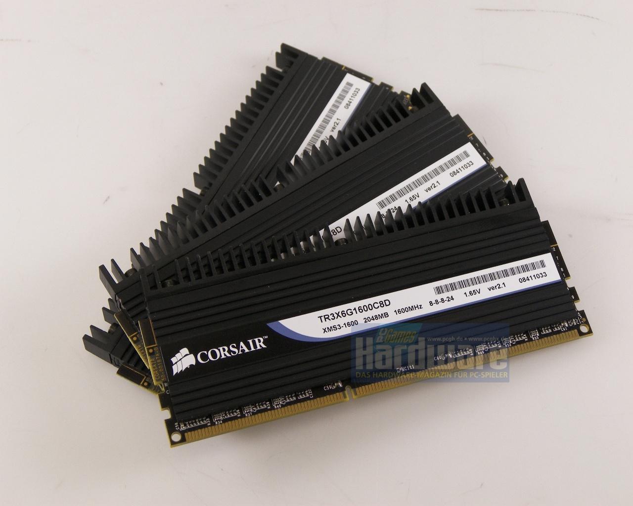 [21/10/2008] Corsair TR3X6G1600C8D: 3 x 2.048 MiByte DDR3-1600, 8-8-8-24 für rund 210 Euro