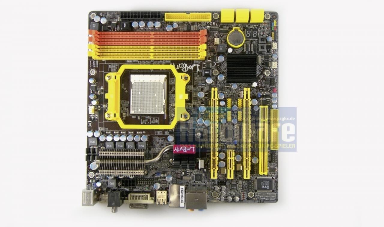 [27/10/2008] DFI Lanparty JR 790GX-M2RS: Mikro-ATX-Platine mit 790GX-Chipsatz (Bild: PCGH)