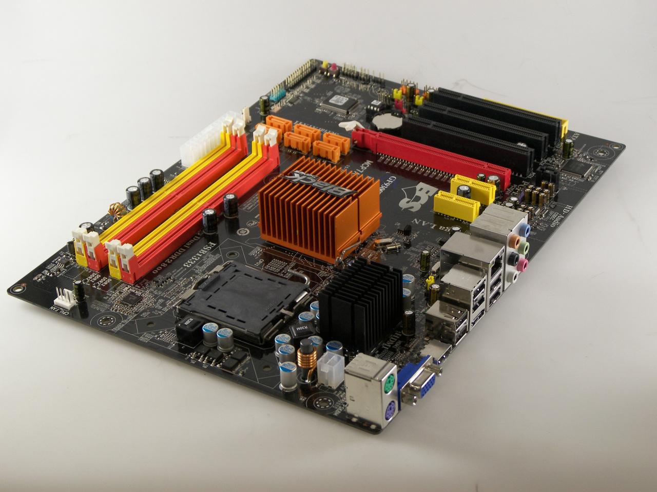 [15/10/2008] Elitegroup GF9300T-A 