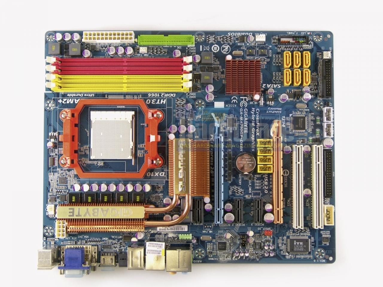 [27/10/2008] Gigabyte MA790GP-DS4H: 790GX-Variante mit vielen OC-Optionen (Bild: PCGH)