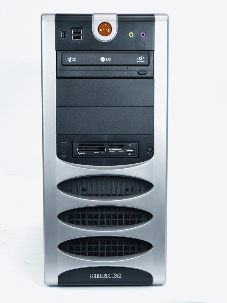 [27/10/2008] 8 Komplett-PCs im Test (Bild: PCGH)