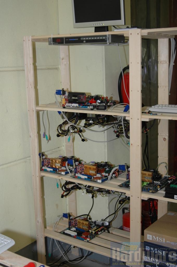 [12/10/2008] DDR3-Module werden unter anderem auf dieser Testreihe geprüft. (Bild: PCGH)