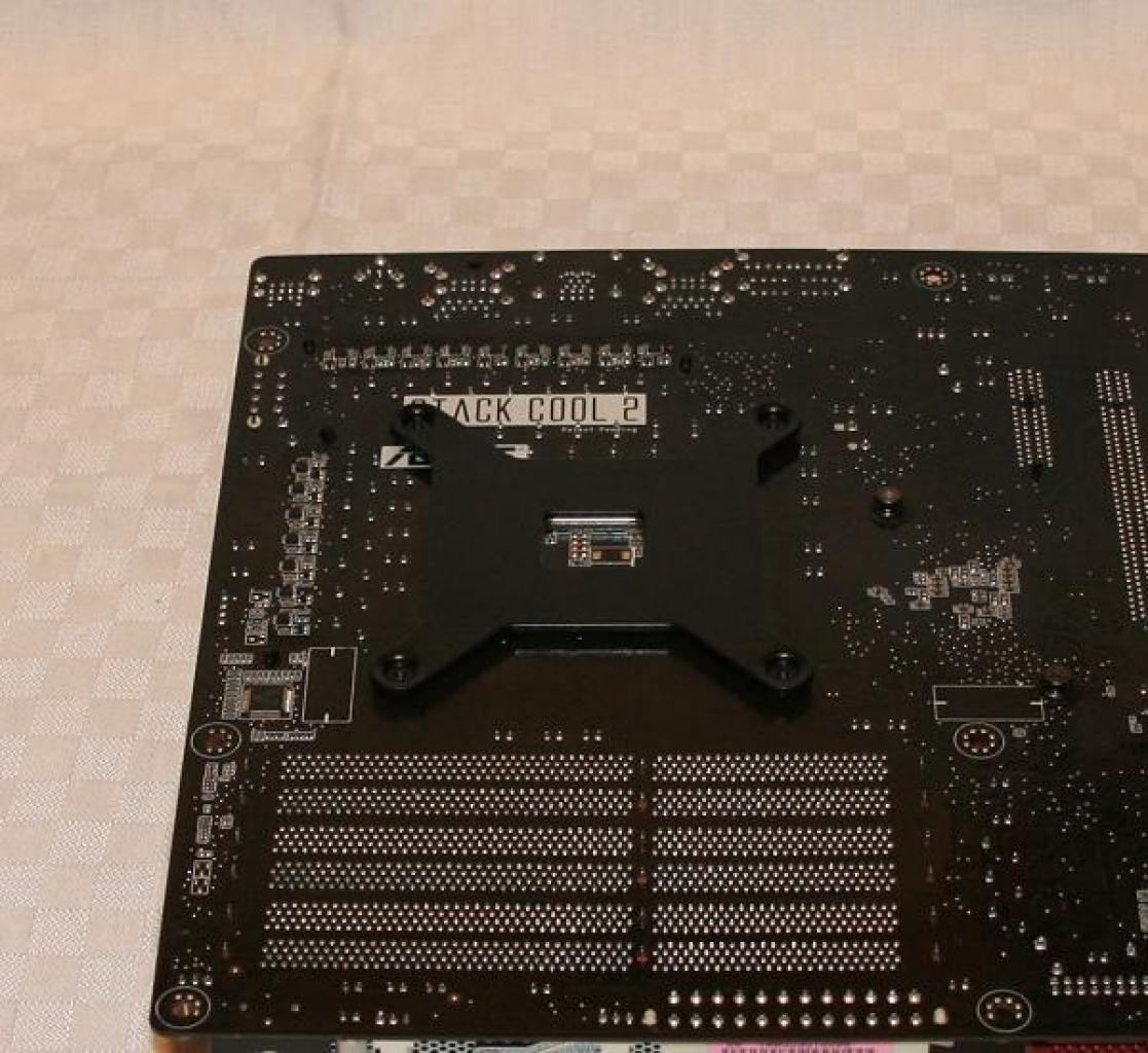 [15/10/2008] Asus P6T Deluxe (Bild: madshrimps.be)