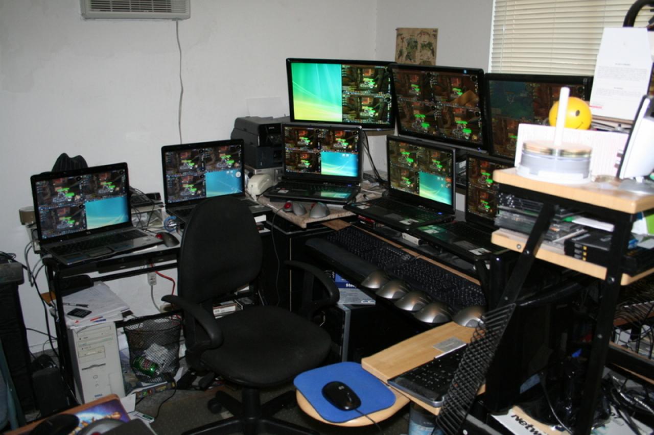 [13/10/2008] Bradsters Computer-Setup