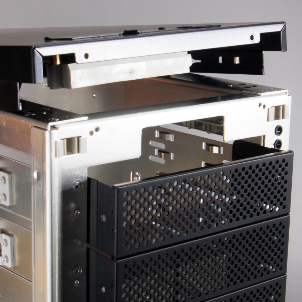 [13/10/2008] Lian Li Classic PC-9 (Bild: Lian Li)