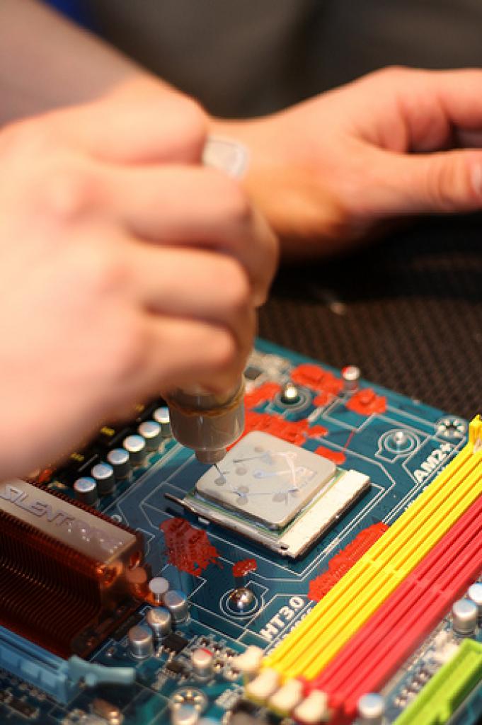 [22/11/2008] AMD Phenom II: OC-Experiment mit flüssigem Stickstoff (4)