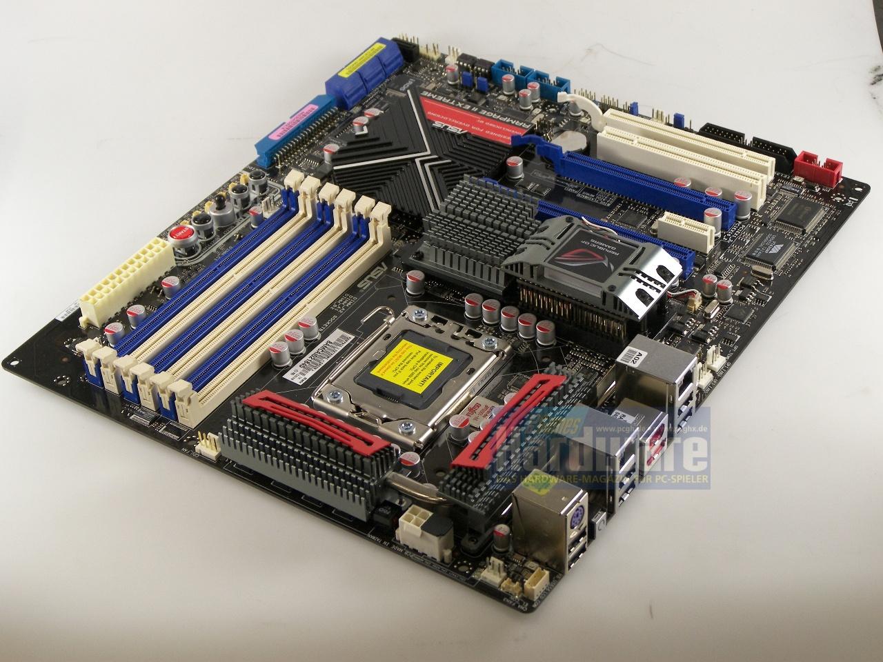 [03/11/2008] Asus Striker II Extreme, Chipsatz: X58 (Bild: PCGH)