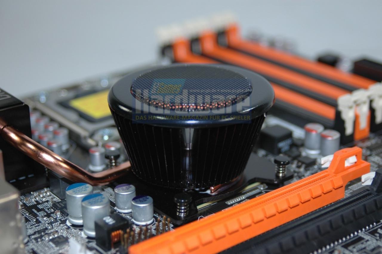 [28/11/2008] Foxconn Renaissance Mainboard, Intel-Chipsatz: X58 (Bild: PCGH) (5)