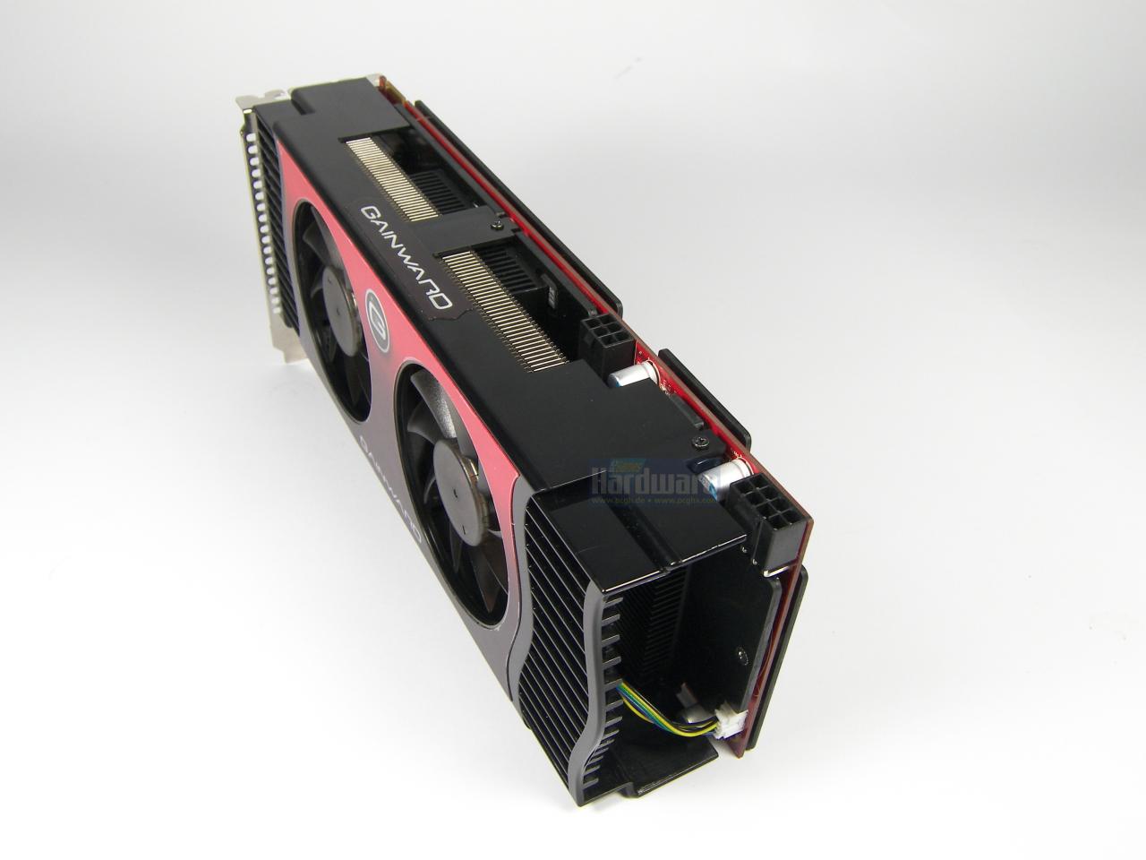 [12/11/2008] Gainward HD 4870 X2 Rampage 700 „Golden Sample“ (9)