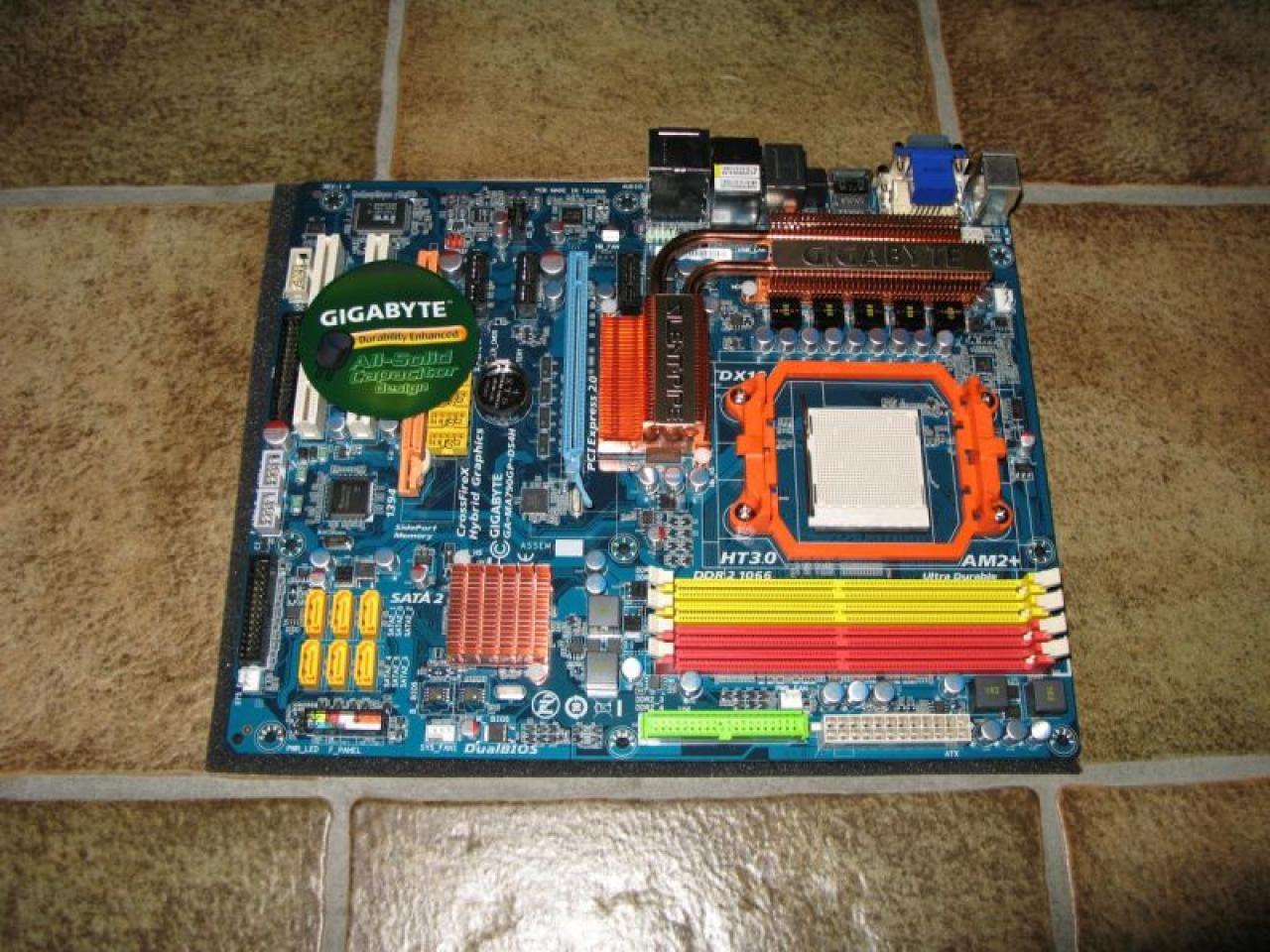 [21/11/2008] Die Mainboards der PCGH-Community (37)