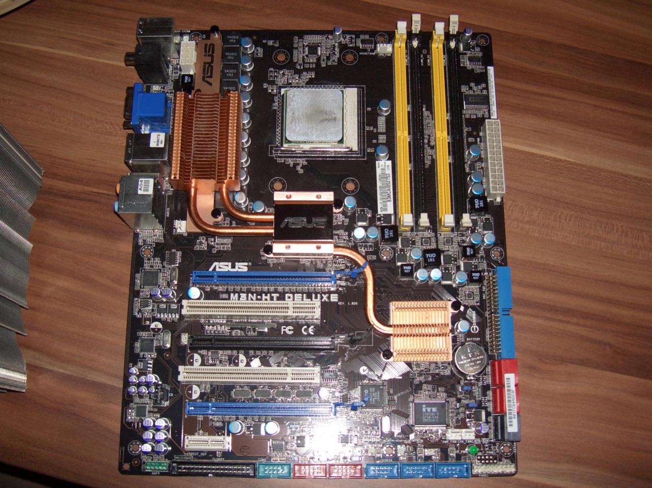 [21/11/2008] Die Mainboards der PCGH-Community (42)