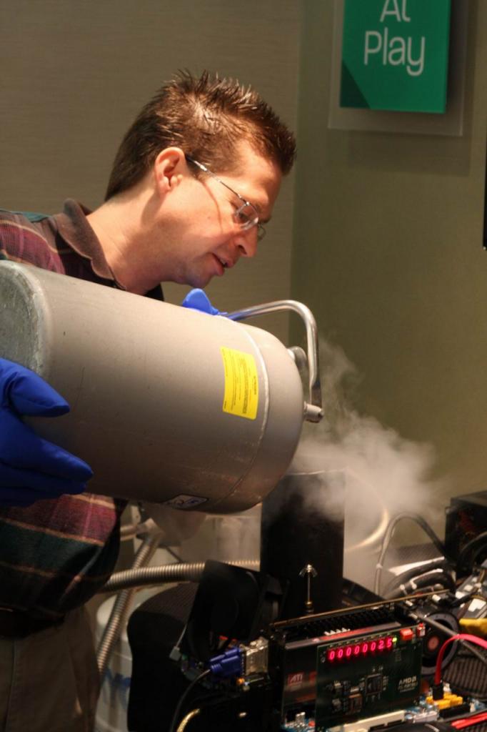 [24/11/2008] Bilder von AMDs Overclocking-Event (Bild: AMD)