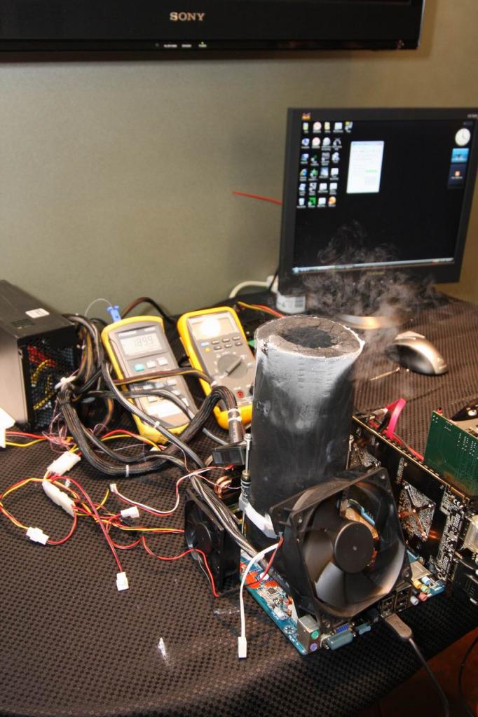 [24/11/2008] Phenom II: neue AMD-CPU kommt am 8.1.2008 - PCGH testet bereits heute (4)