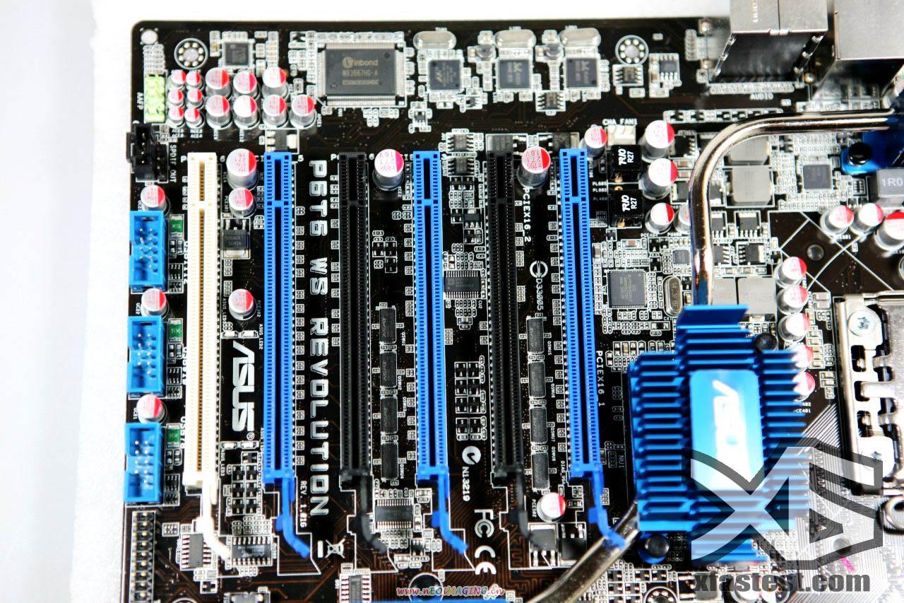 [04/11/2008] 6 mechanische PCI-Express-x16-Slots. Denkbare elektrische Belegung: 16/0/16/0/16/4, alternativ 8/8/8/8/4. (Bild: Xfastest.com)