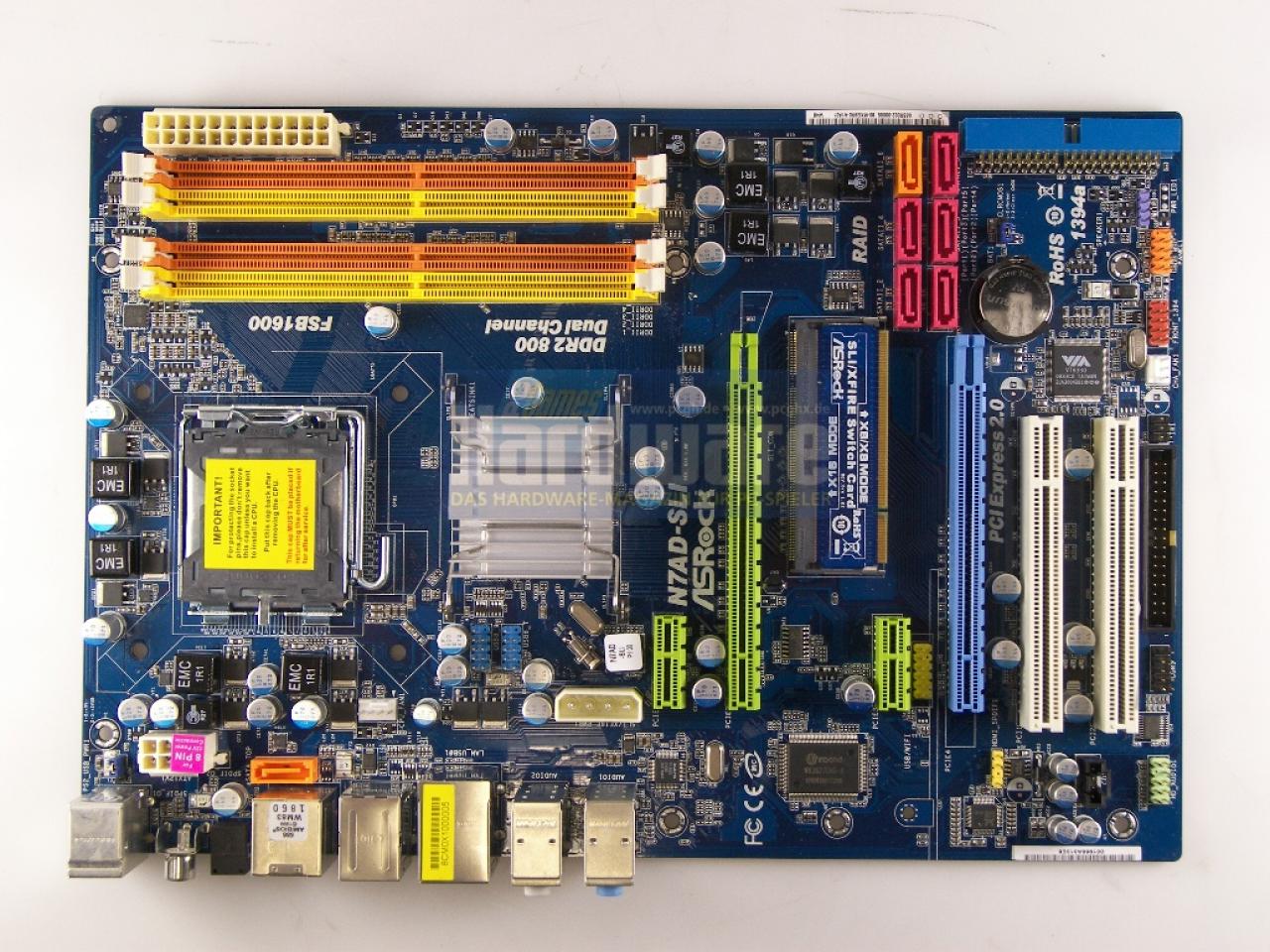 [10/12/2008] Asrock N7AD-SLI: Auf dem Nforce 740i SLI sitzt lediglich ein kompakter Aluminium-Kühler. (1)