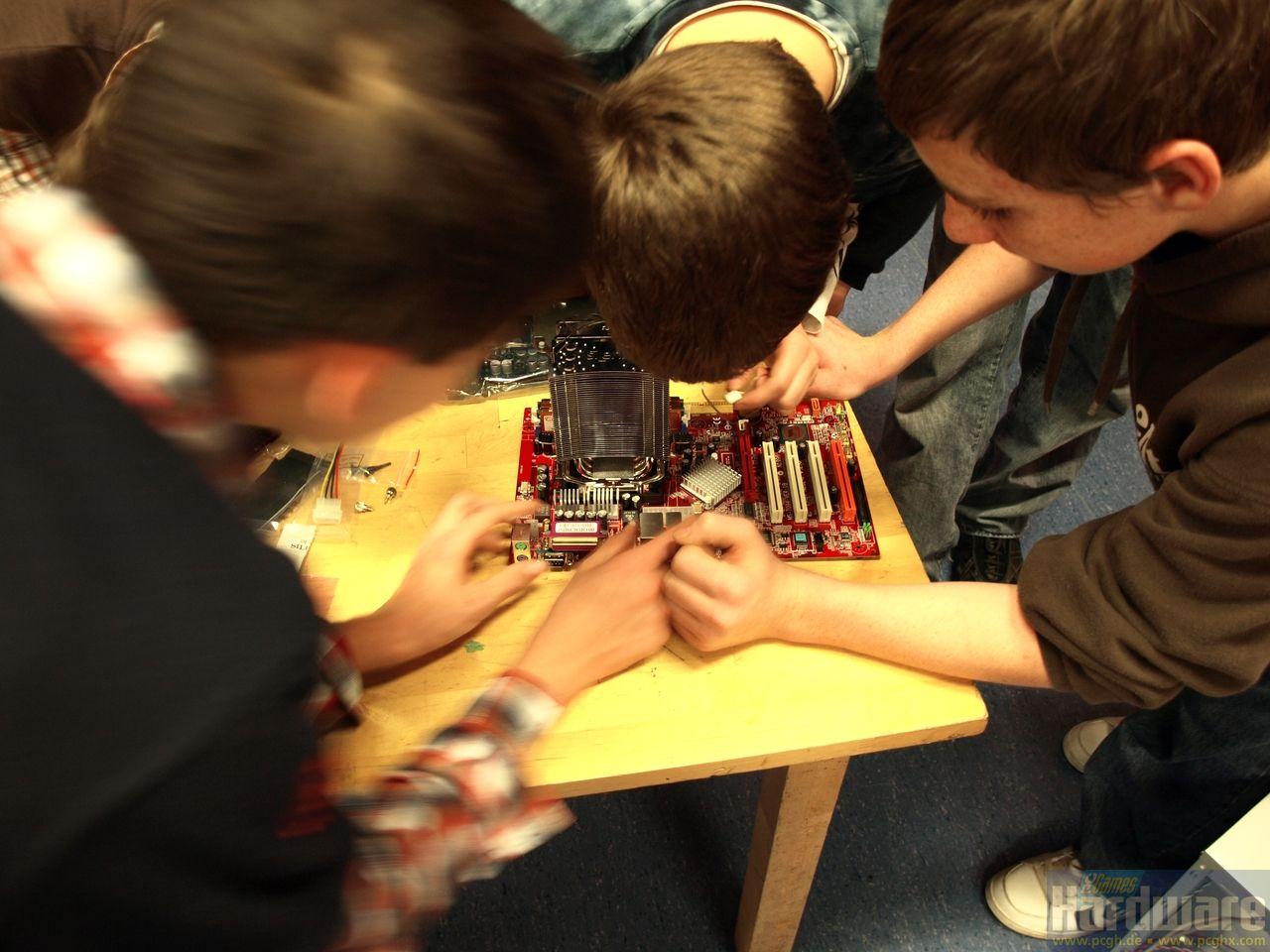 [11/12/2008] PCGH-Spendenaktion (20)