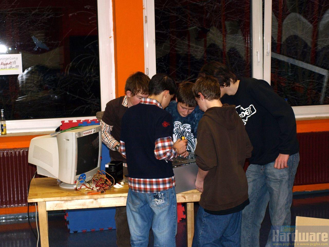 [11/12/2008] PCGH-Spendenaktion (4)