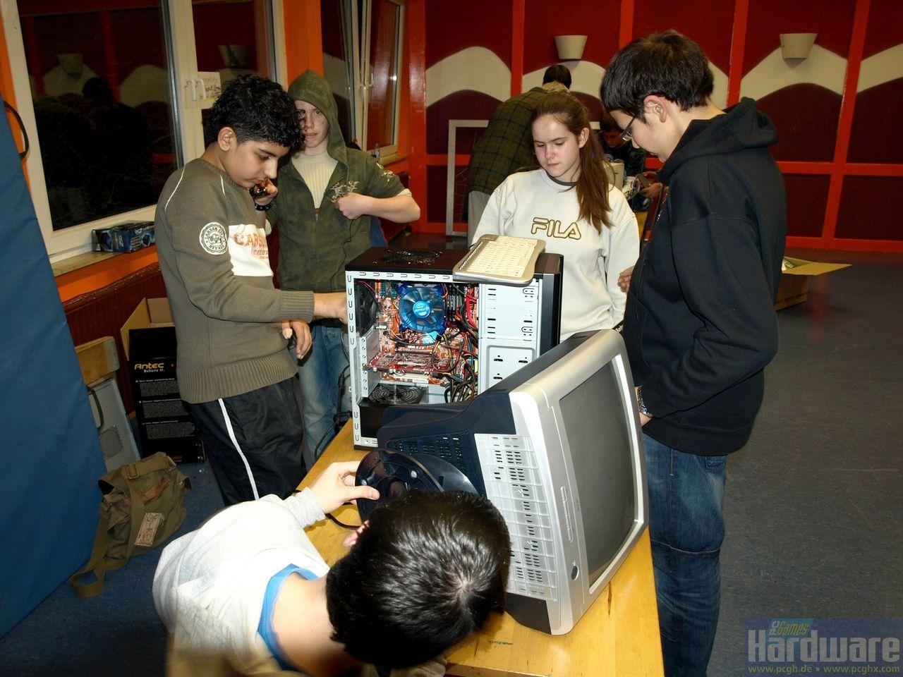 [11/12/2008] PCGH-Spendenaktion (5)