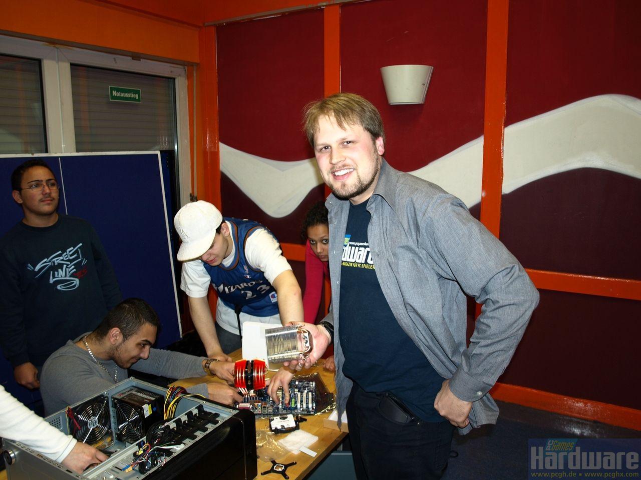 [11/12/2008] PCGH-Spendenaktion (23)