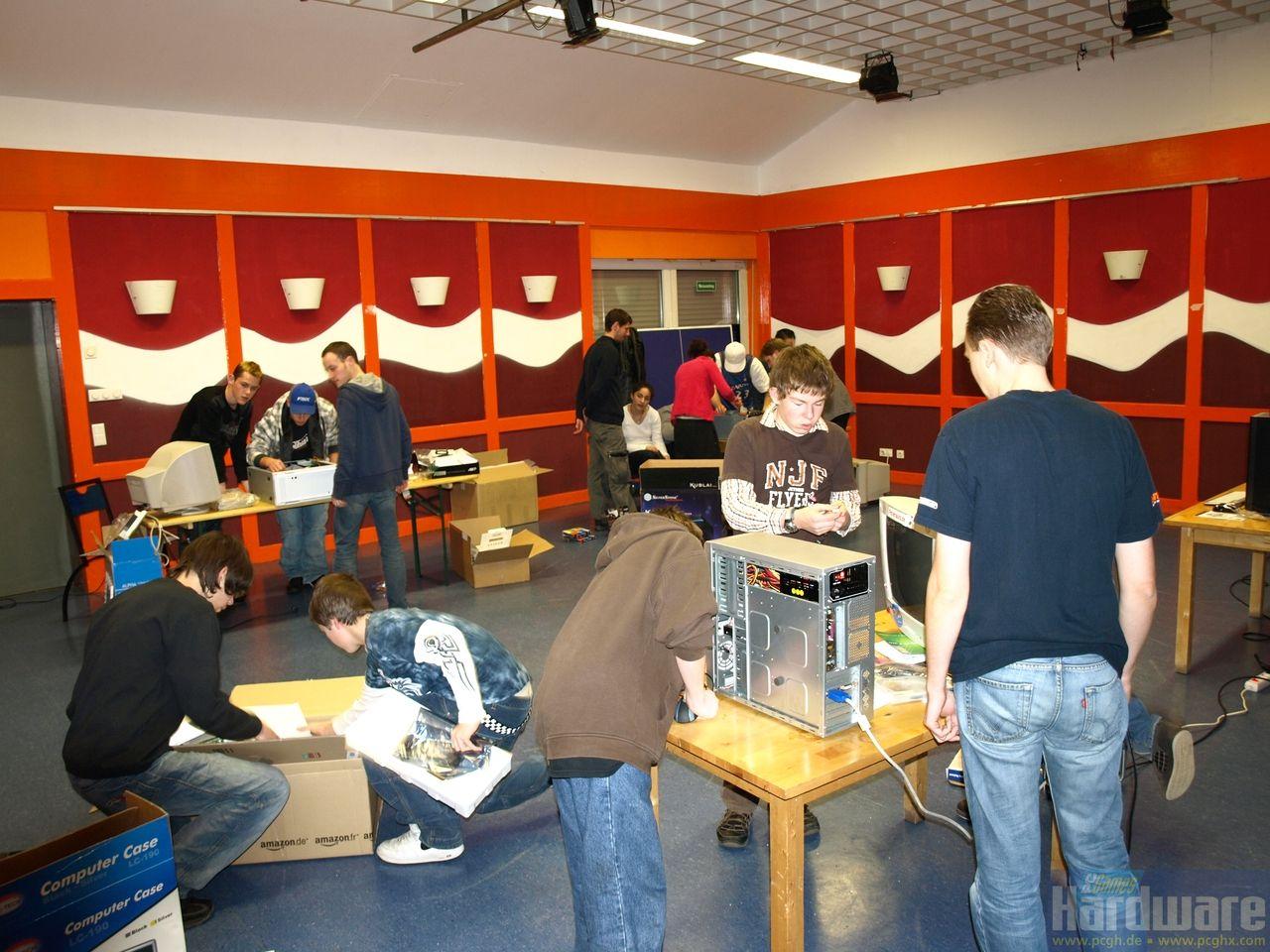 [11/12/2008] PCGH-Spendenaktion (24)