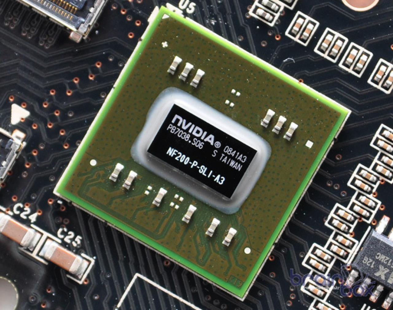 [19/12/2008] Geforce GTX 295 zerlegt (10)