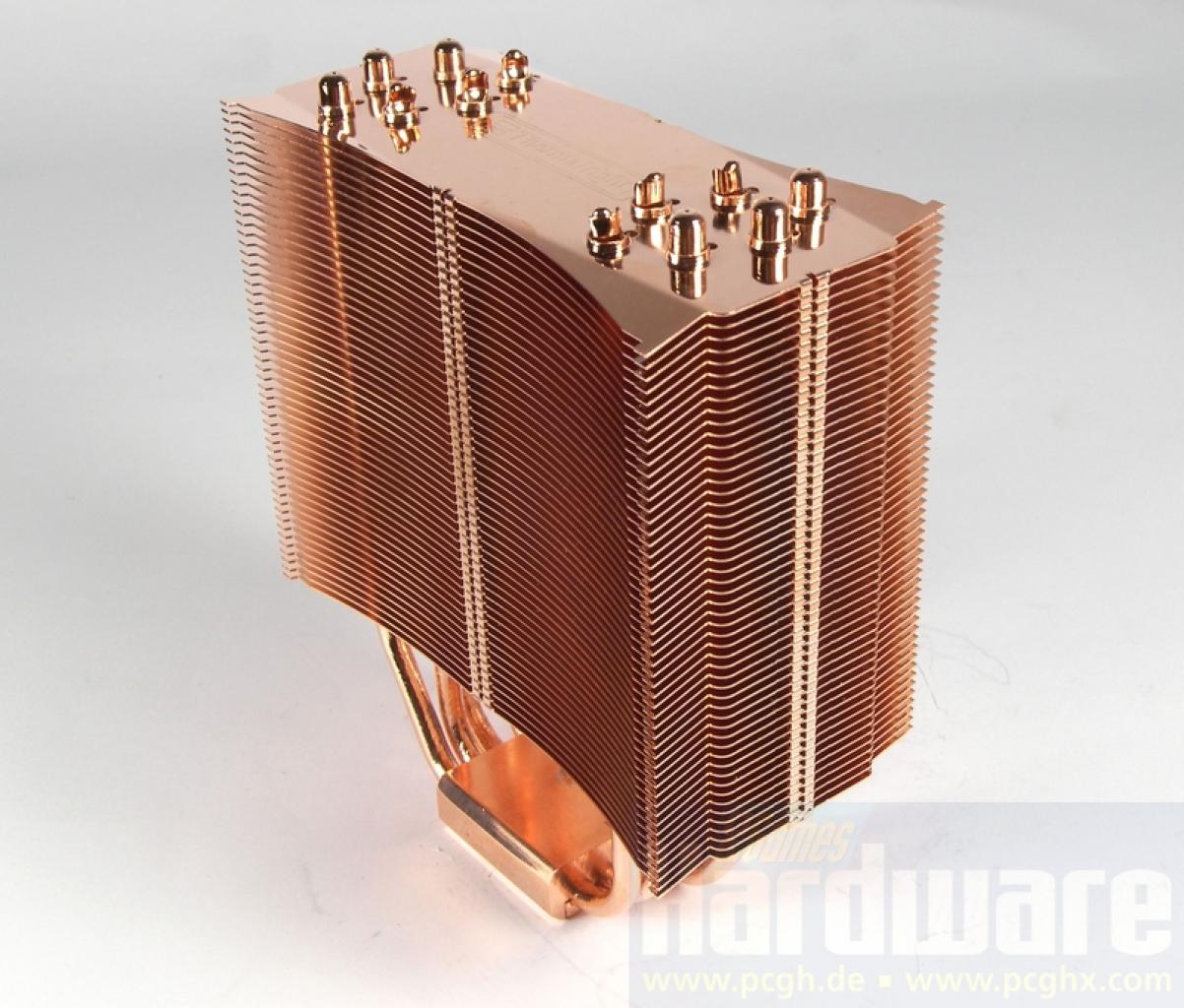 [23/12/2008] Thermalright True Copper: Das bewährte Ultra-120-Extreme-Modell, vollständig aus Kupfer; etwa zwei Kilo schwer und nur in limitierter Auflage zu haben. Ein Liebhaberstück. (Test in PCGH 01/2009)
