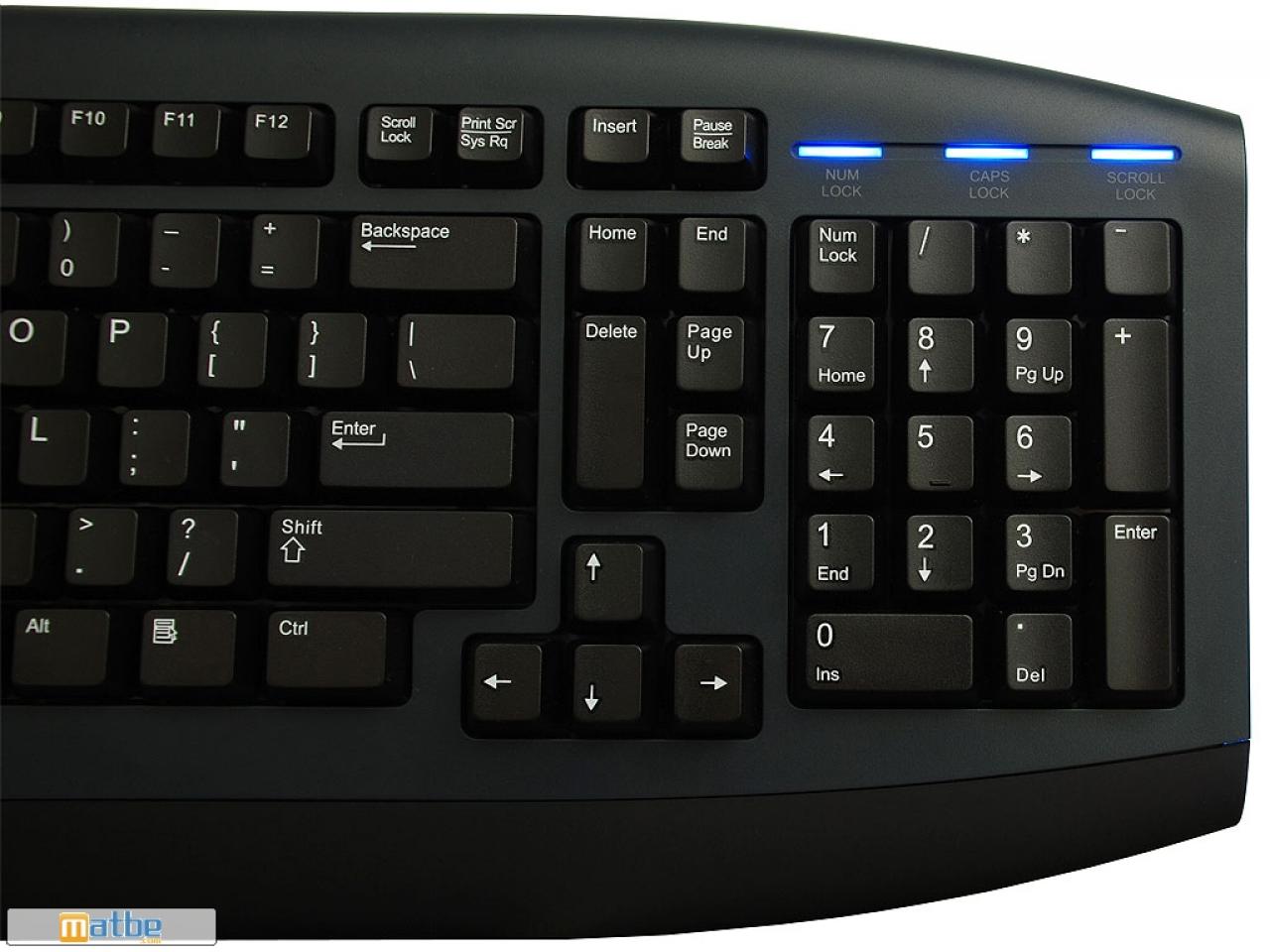 [15/01/2009] OCZ Sabre OLED Gaming Keyboard (1)