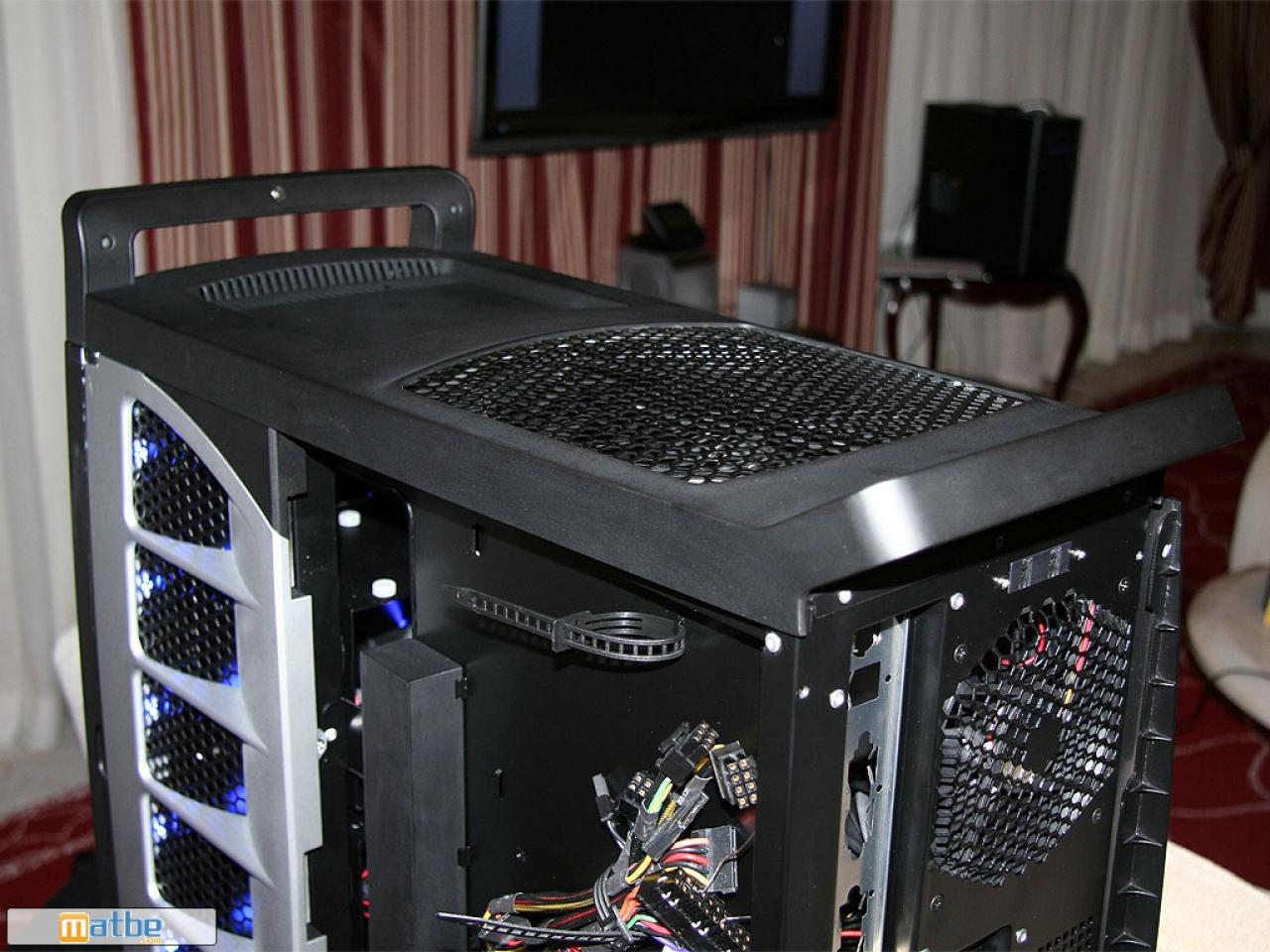 [14/01/2009] Antec P 1000 (9)
