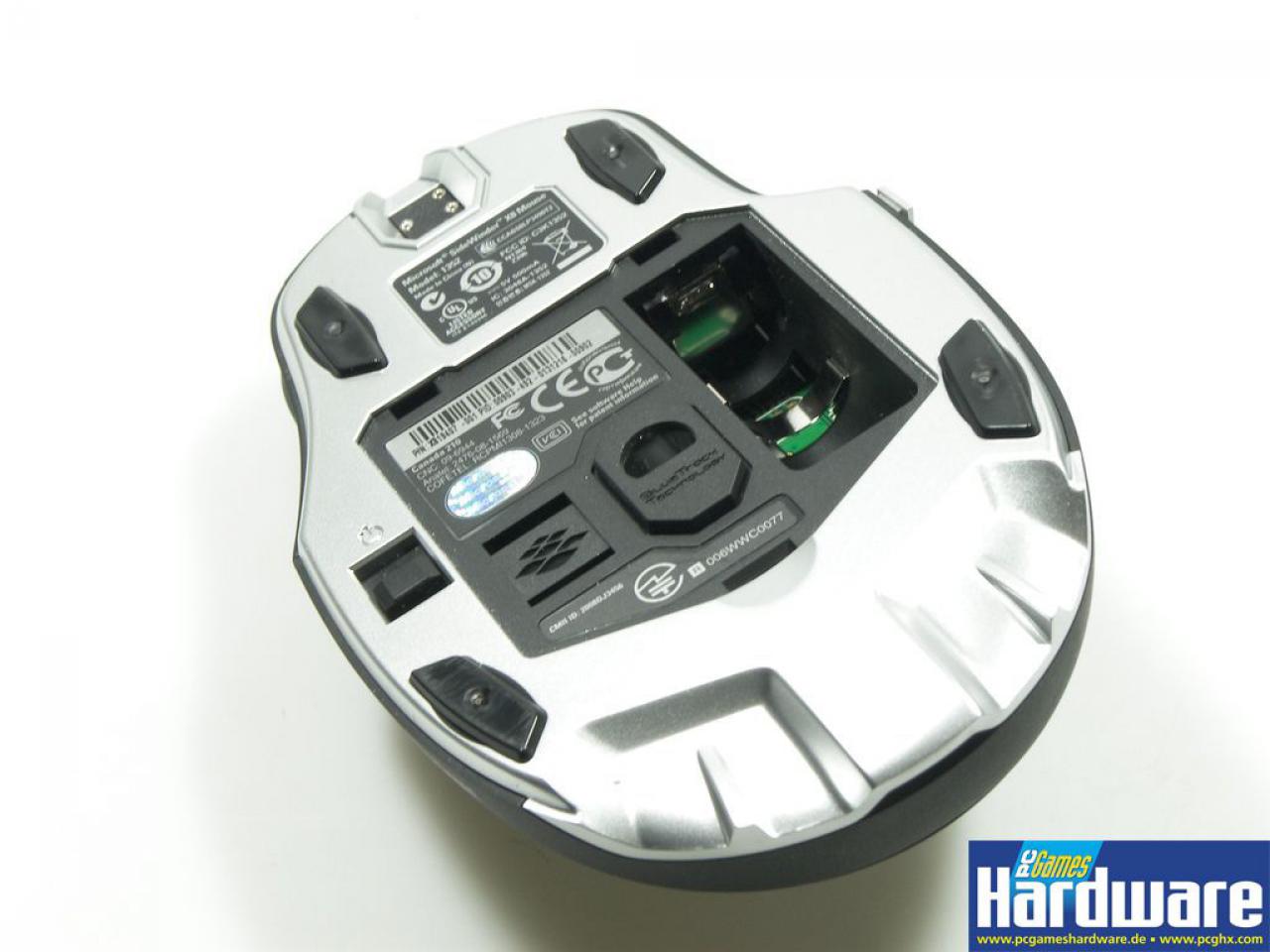 [26/01/2009] Microsoft Sidewinder X8: Die Zockermaus von unten.