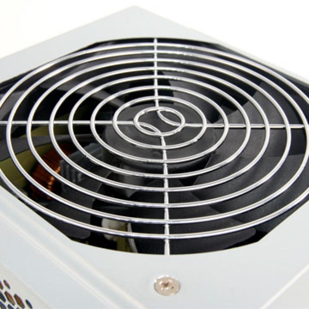 [19/01/2009] Thermaltake Litepower (17)