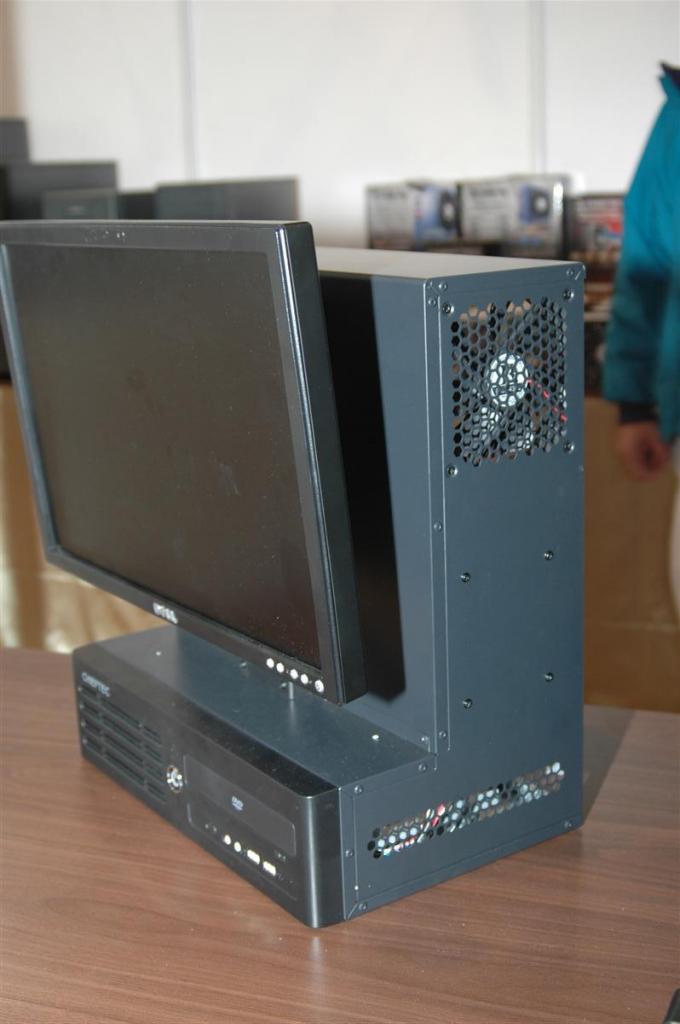 [13/01/2009] Chieftec L-Type (3)