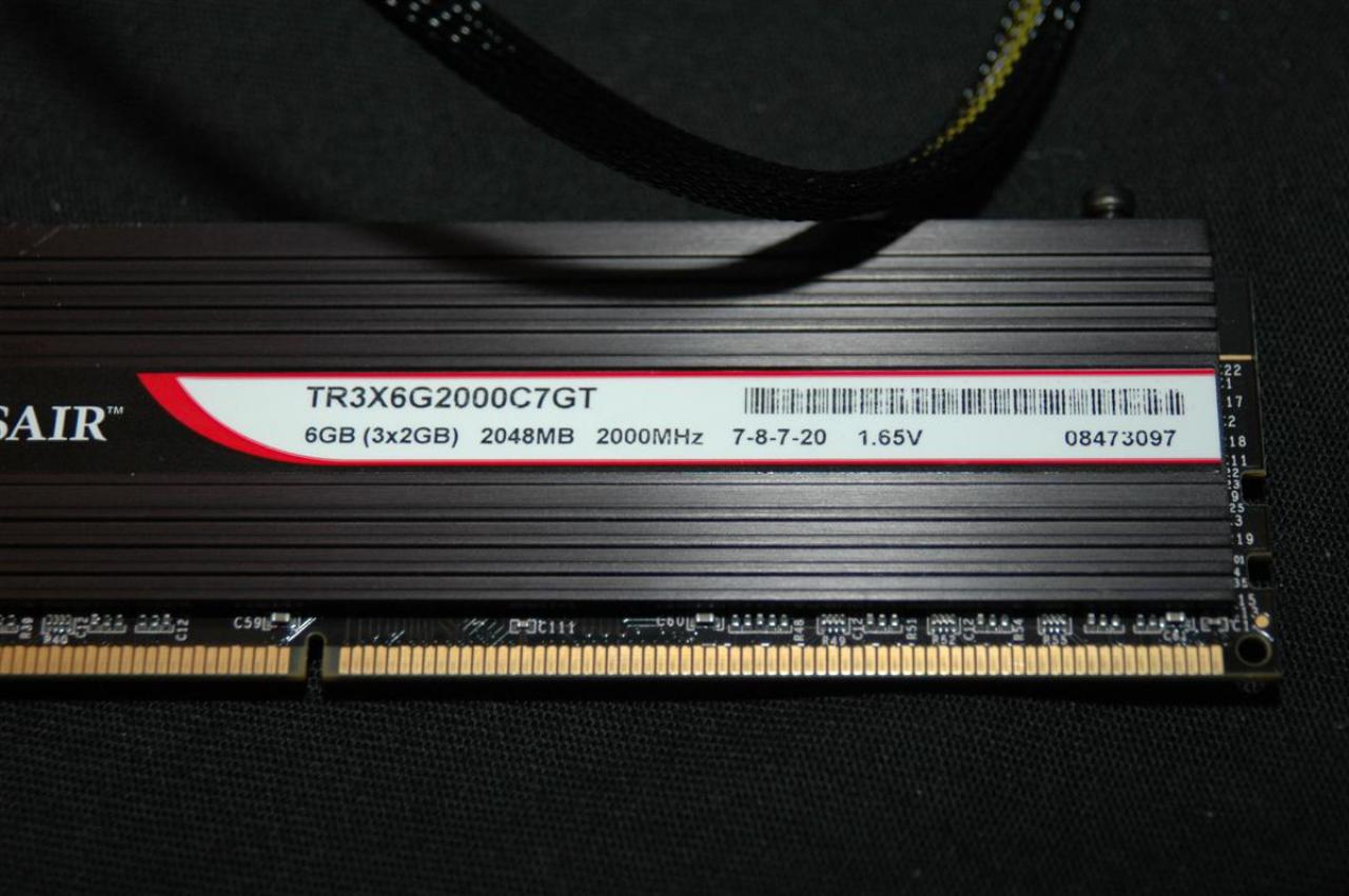[10/01/2009] Corsair Dominator GT DDR3-RAM mit Peltier-Element (5)