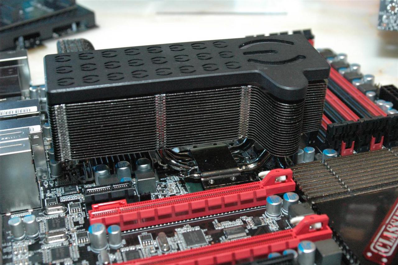 [15/01/2009] Evga X58 3X Classified (2)