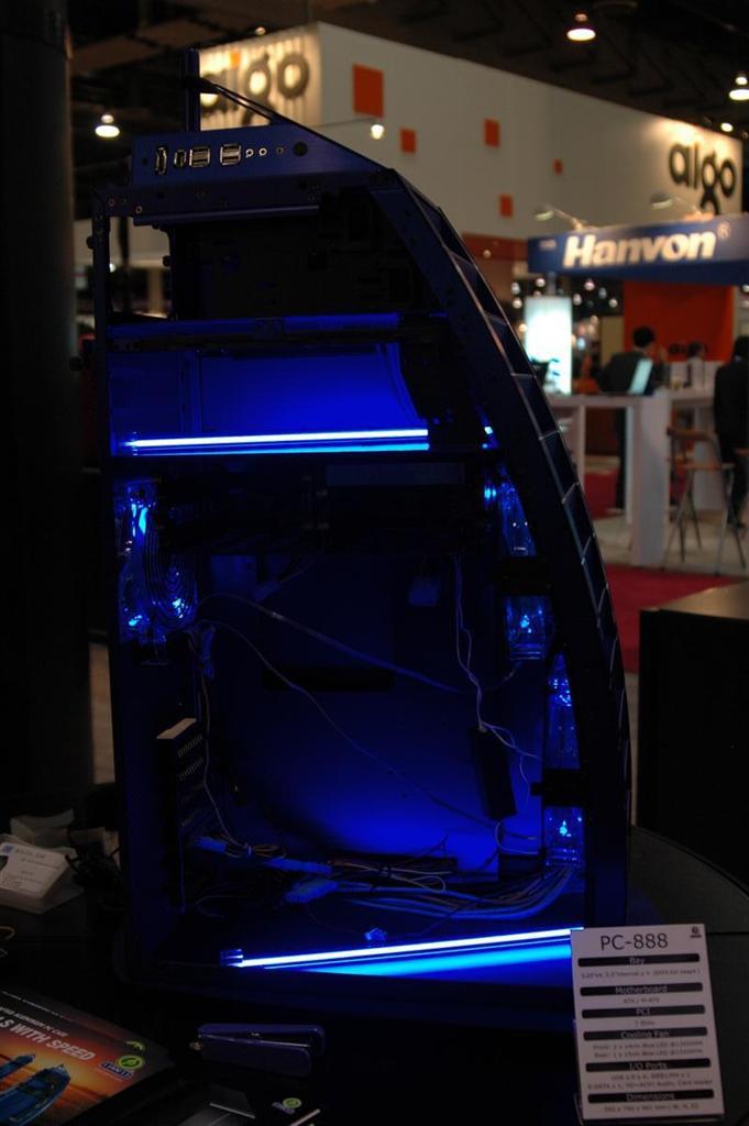 [20/01/2009] Lian Li PC-888