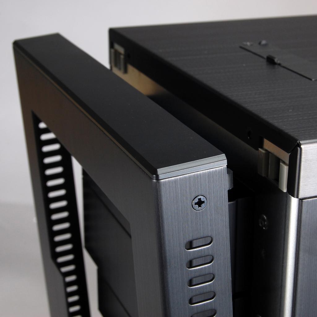 [22/01/2009] Lian Li A05N (17)