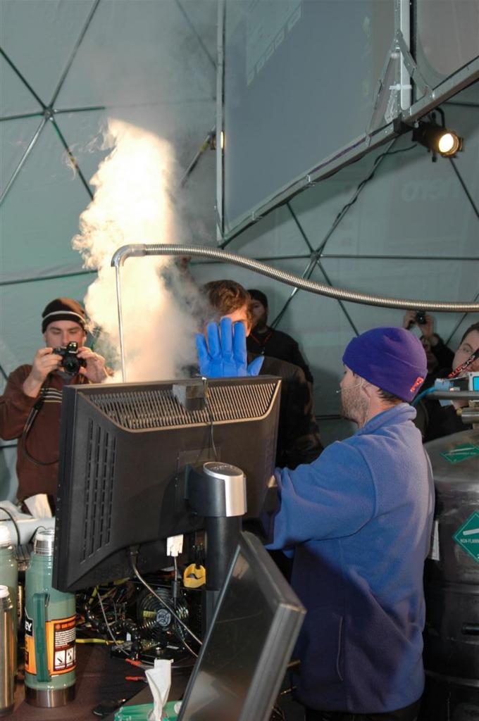 [12/01/2009] AMD Phenom II Overclocking Event (21)
