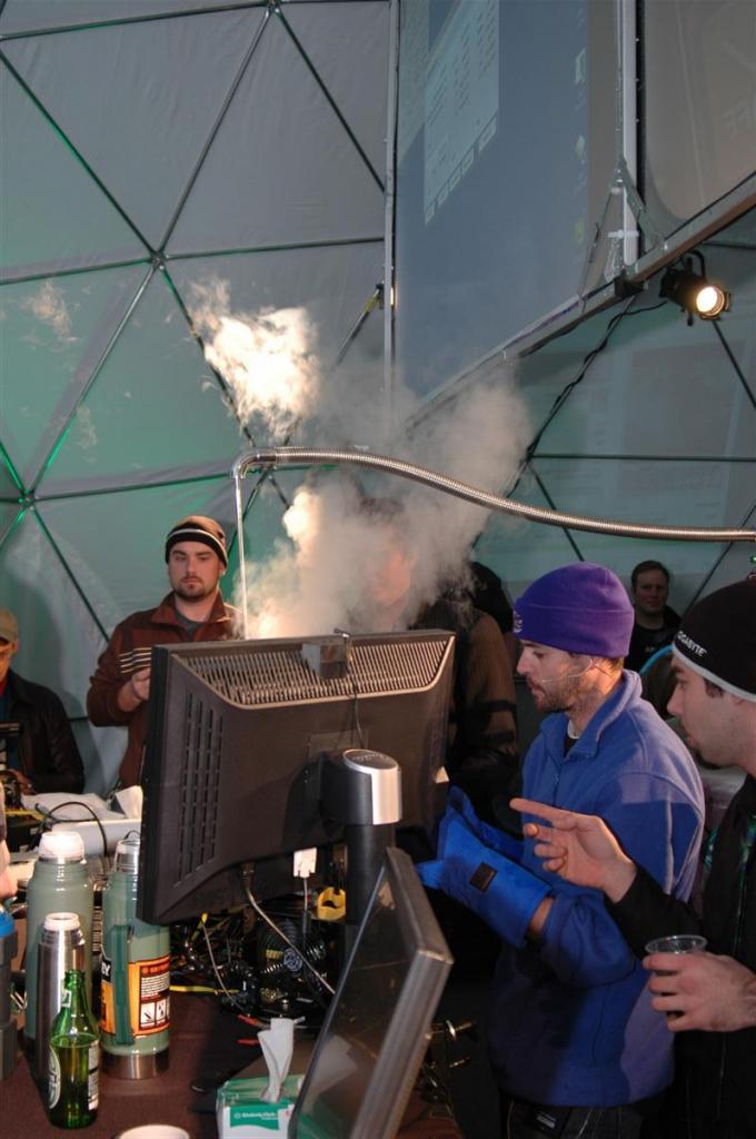 [12/01/2009] AMD Phenom II Overclocking Event (24)