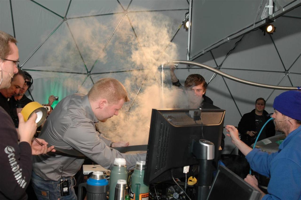 [12/01/2009] AMD Phenom II Overclocking Event (25)