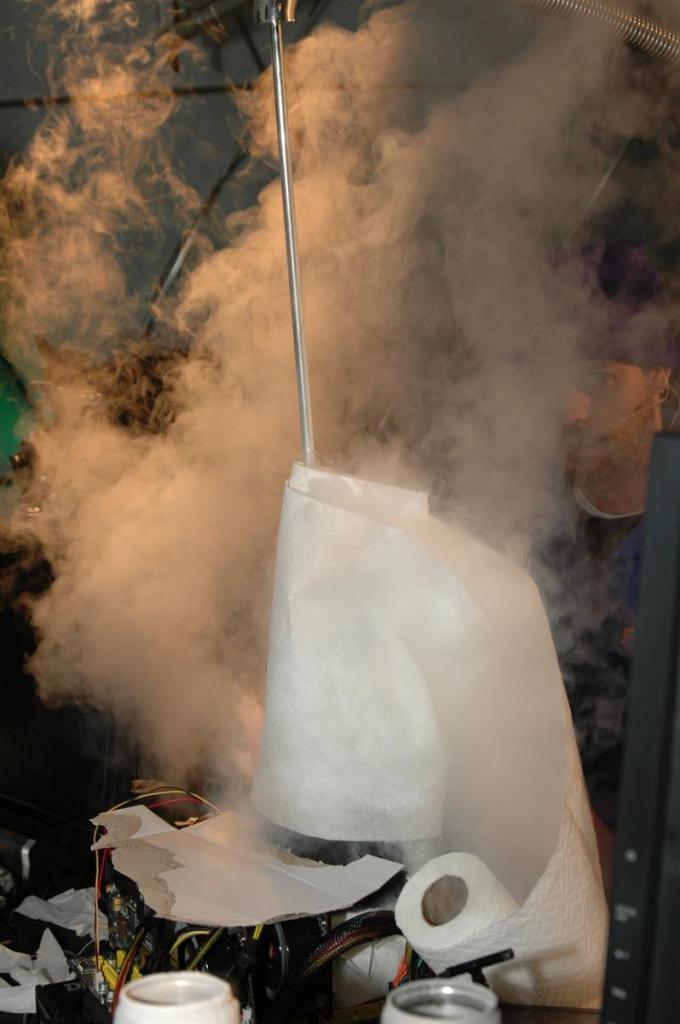 [12/01/2009] AMD Phenom II Overclocking Event (41)