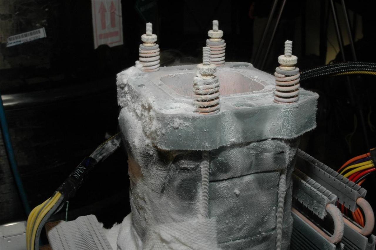 [12/01/2009] AMD Phenom II Overclocking Event (81)