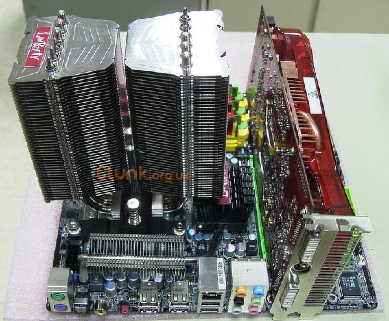 [21/01/2009] DFI Lanparty CPU-Kühler (1)