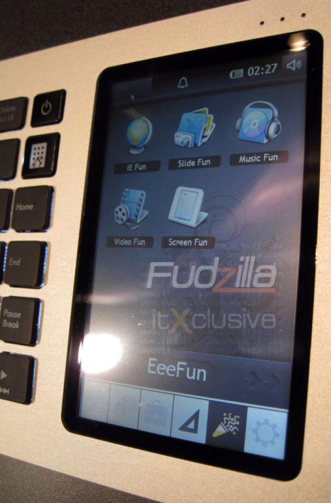 [14/01/2009] Asus Eee-Keyboard