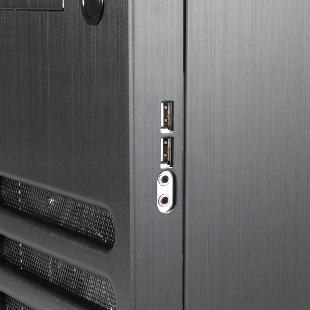 [13/01/2009] Lian Li PC-A03 (11)