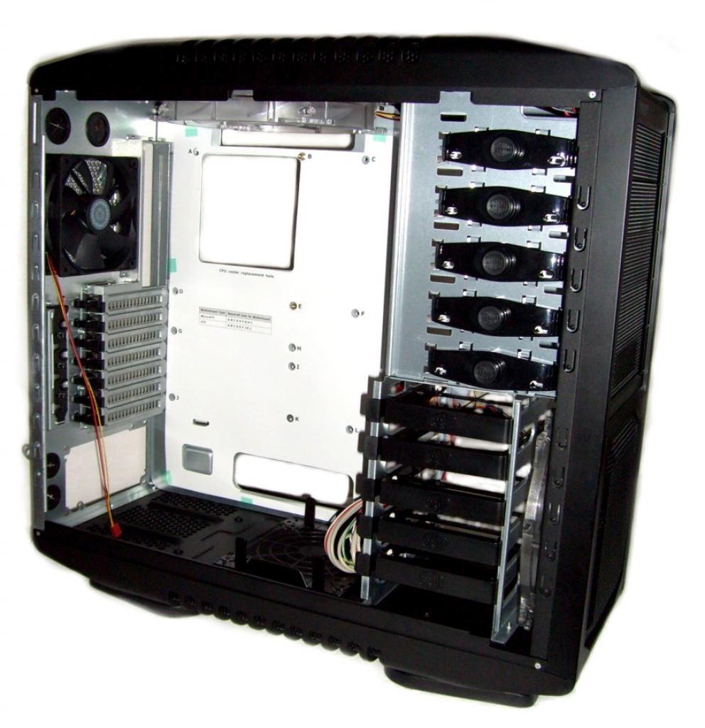 [23/02/2009] Lesertest des CM Storm SNIPER SGC-6000-KKN1-GP Ultra Midi Tower (4)