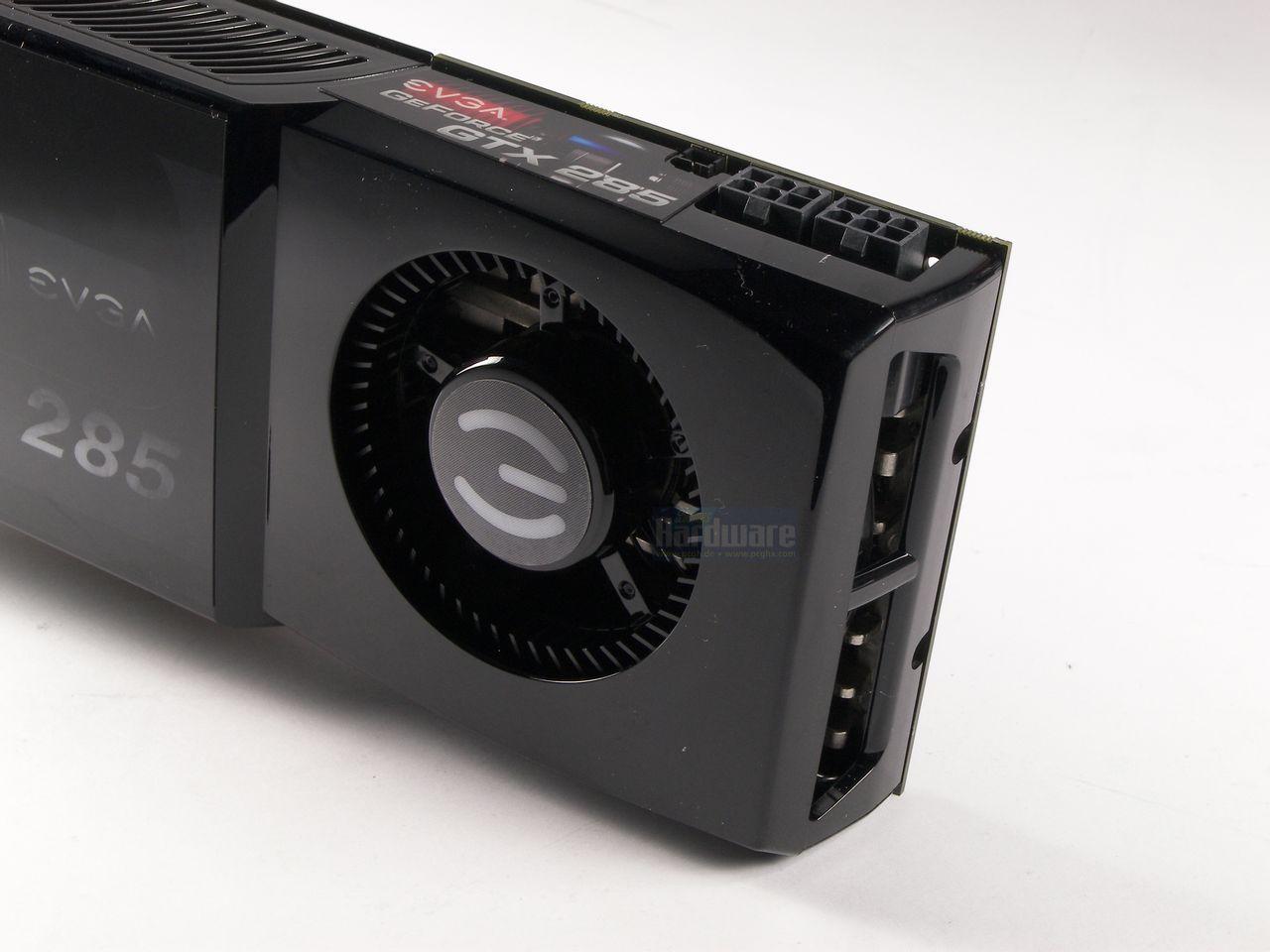[09/02/2009] Evga Geforce GTX 285 FTW - Die Lüfternabe ziert das Evga-E.
