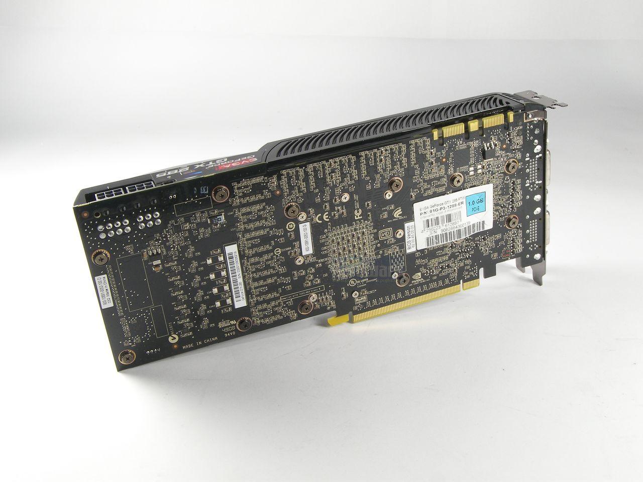 [09/02/2009] Evga Geforce GTX 285 FTW - Auf der Rückseite prangen Aufkleber und V-Mod auf 1,23 Volt.