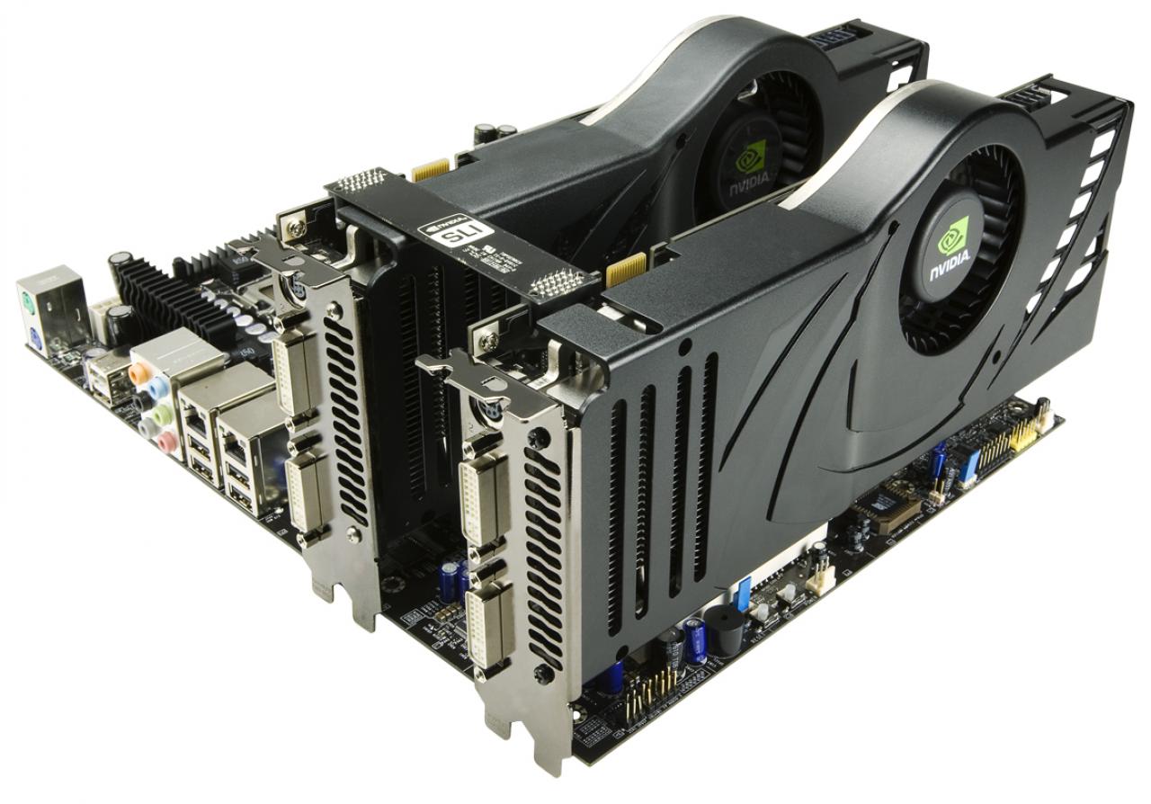 [13/02/2009] Nvidia Geforce 8800 Ultra: Die letzte ihrer Art, den Ultra-Zusatz hat Nvidia mittlerweile ausrangiert. Auch der über das PCB hinausragende Lüfter des DHE-Kühlers ist ungewöhnliche. Die A3-Revision des G80 war davon ab pfeilschnell, dafür legte man damals noch wenig Wert auf Effizienz: 80 Watt im Leerlauf sind schon eine Hausnummer.