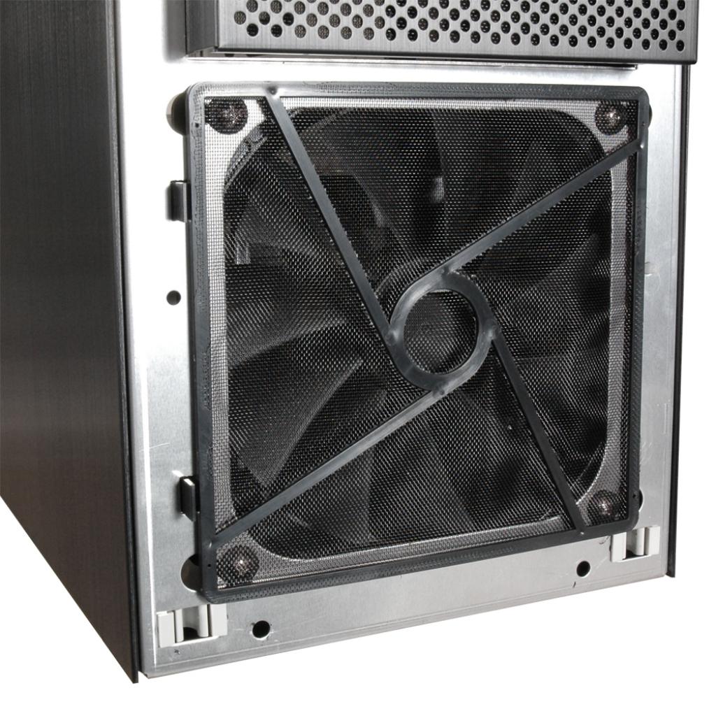 [04/02/2009] Lian Li PC-A06F (5)