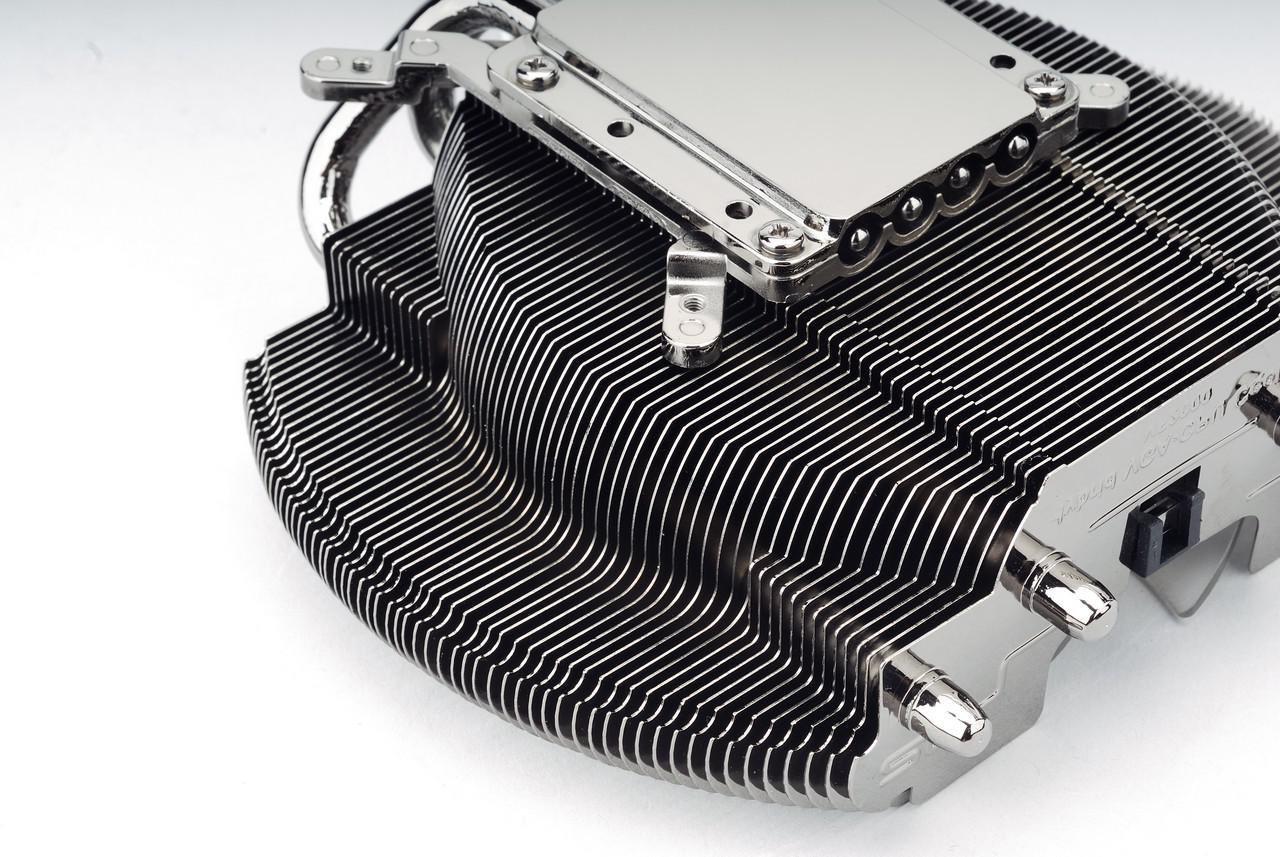 [02/02/2009] Zalman VF2000 LED (4)
