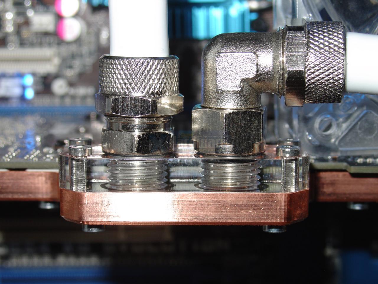 [28/02/2009] Wasser marsch auf der Nvidia Geforce GTX285 (4)